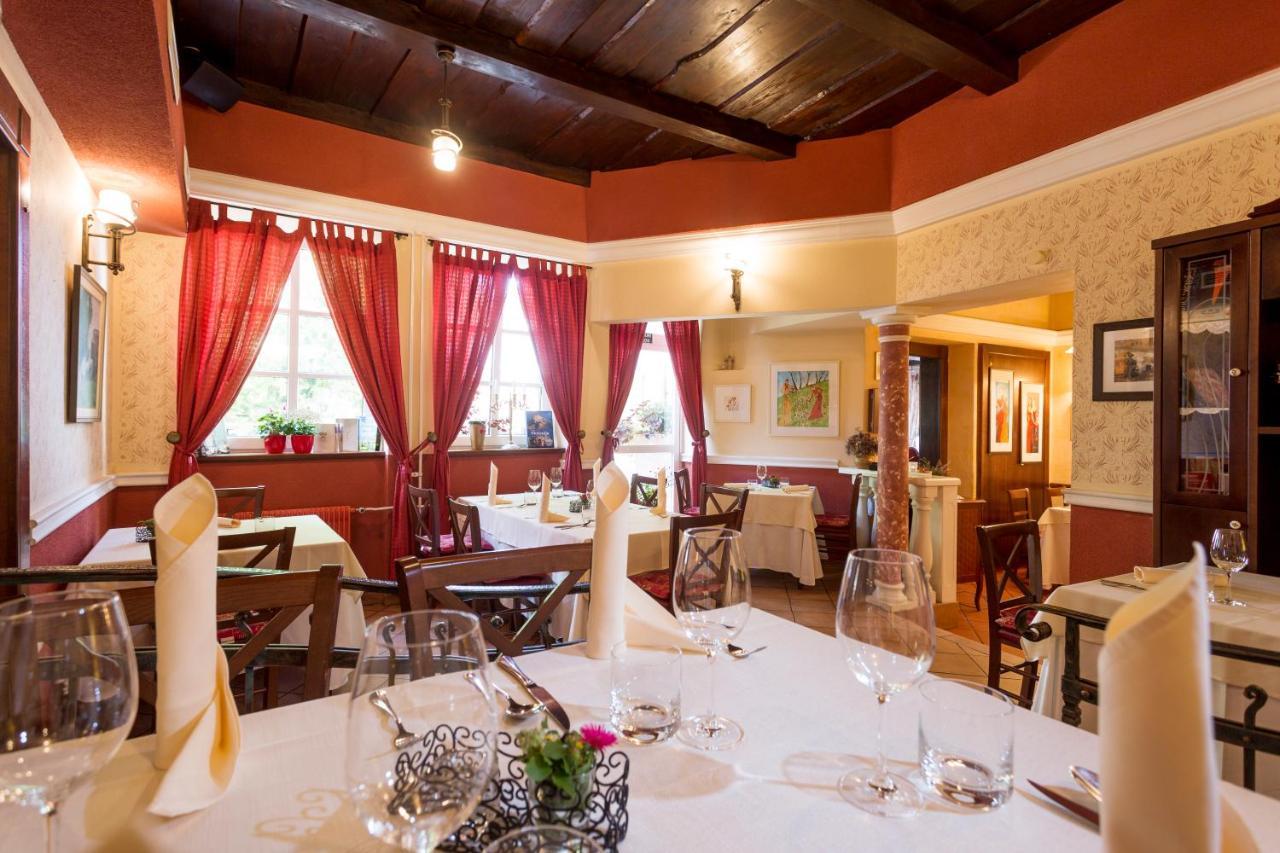 Rooms & Restaurant Ostarija 多莱尼斯凯托普利采 外观 照片