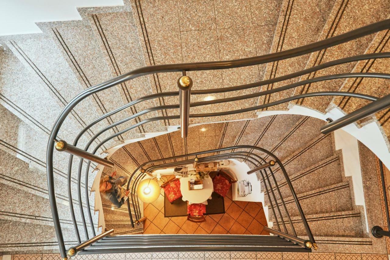 Rooms & Restaurant Ostarija 多莱尼斯凯托普利采 外观 照片